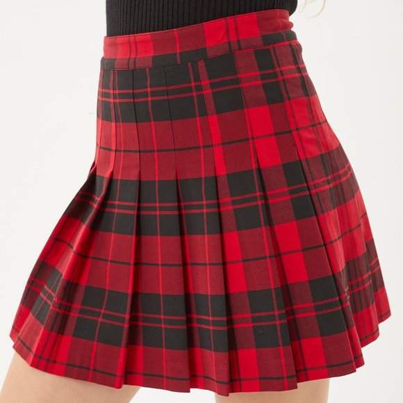 Red Plaid Pleated Skirt - Picture 2 of 3